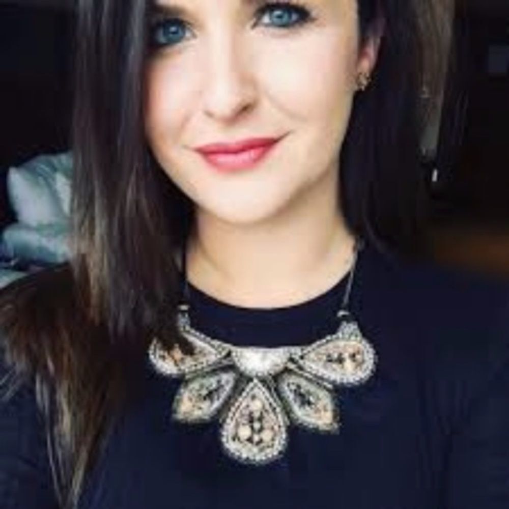 stella & dot ~ constantine feather statement necklace - Picture 3 of 12
